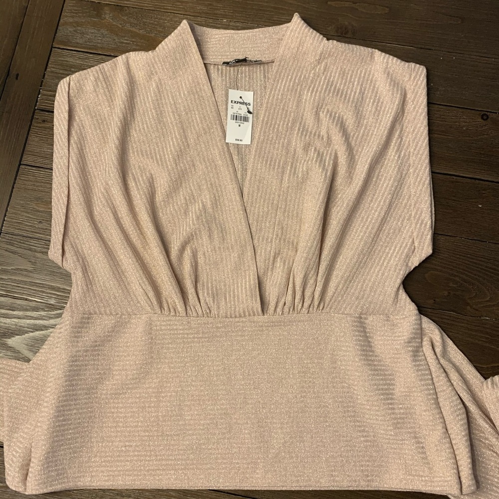 Express Top - Picture 2 of 5